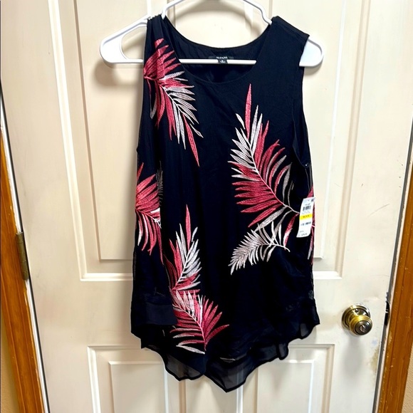 NWT Alfani Black and Pink Tropical Print Sleeveless Top size M - Picture 1 of 7